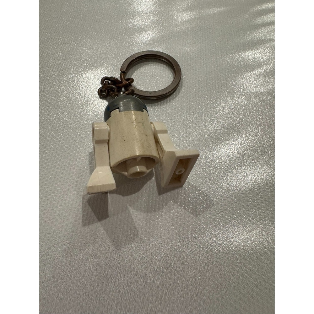 Lego Star Wars R2D2 Minifigure Keychain - Picture 3 of 8